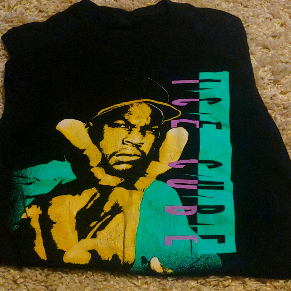 Graphic tee- ice cube
